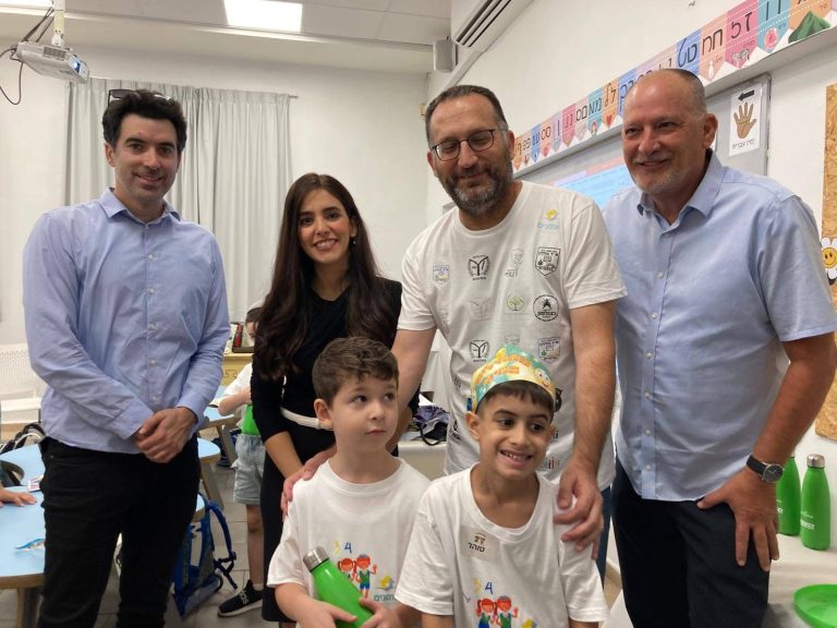 פתיחה חגיגית ומרגשת בבית חינוך חמ"ד אמונים גבעתיים – שנת הלימודים יצאה לדרך | News3