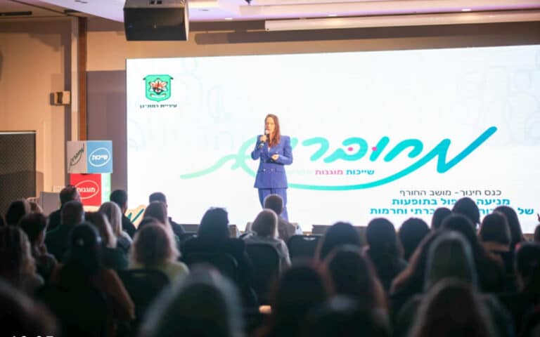מה שבר את מ״מ וסגנית ראש העיר עינב בר כהן – שבכי והתרגשות חנקו אותה בגרון (צפו בסרטון שבכתבה)