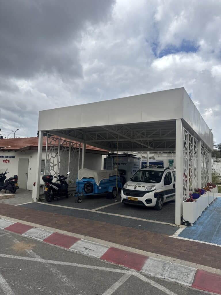 מרכז ההפעלה לשעת חירום בגבעתיים: משם מנהלים את האירועים בעיר בזמן חירום. צפו בסרטון בכתבה: